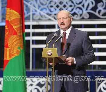Presedintele belarus Alexandr Lukasenko forteaza mana Rusiei