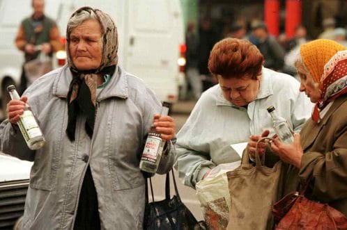 Populatia rusa, decimata de alcoolism